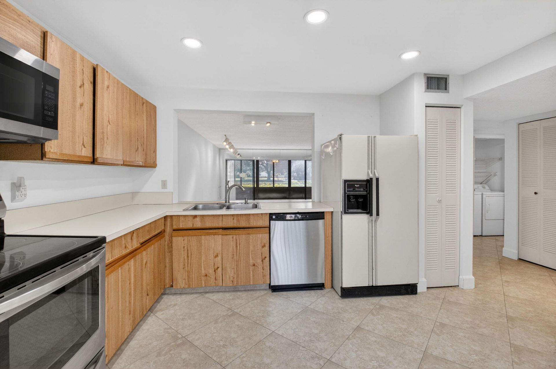 5533 Fairway Park Drive, Unit 103, Boynton Beach, FL 33437 Photo