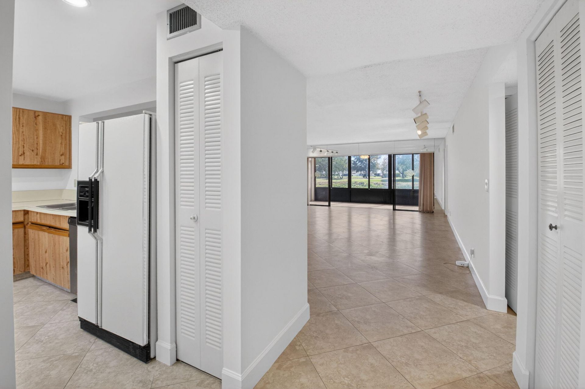 5533 Fairway Park Drive, Unit 103, Boynton Beach, FL 33437 Photo