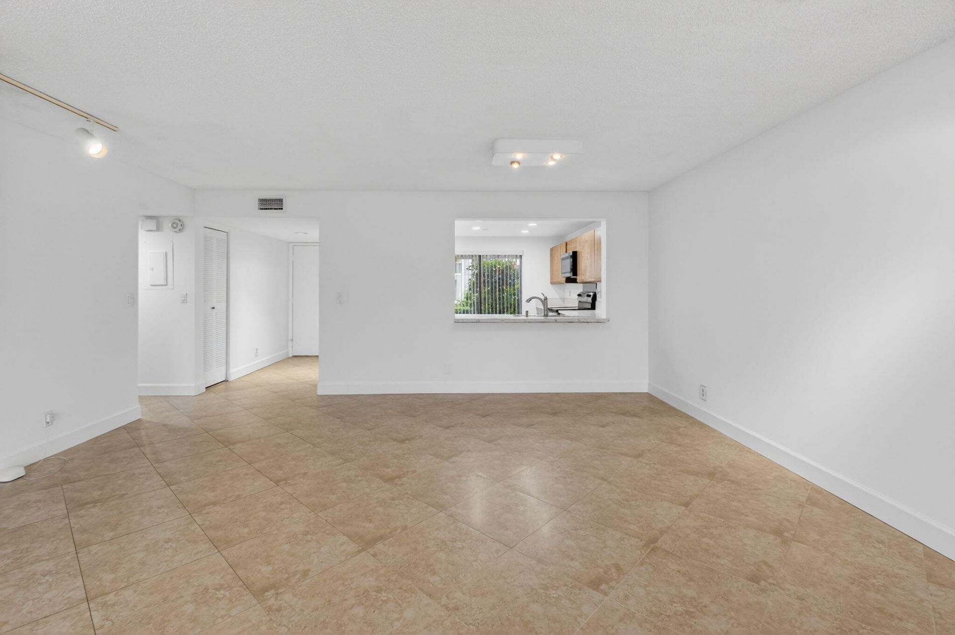 5533 Fairway Park Drive, Unit 103, Boynton Beach, FL 33437 Photo