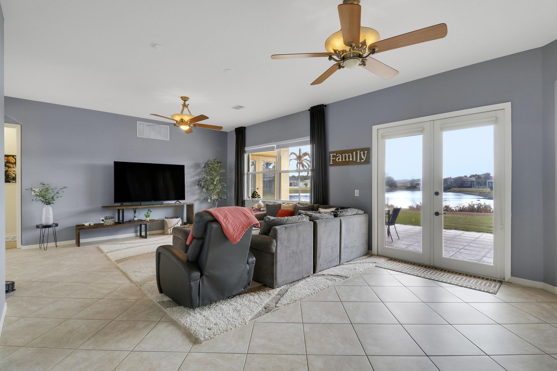 547 SW Lake Manatee Way, Port Saint Lucie, FL 34986 Photo