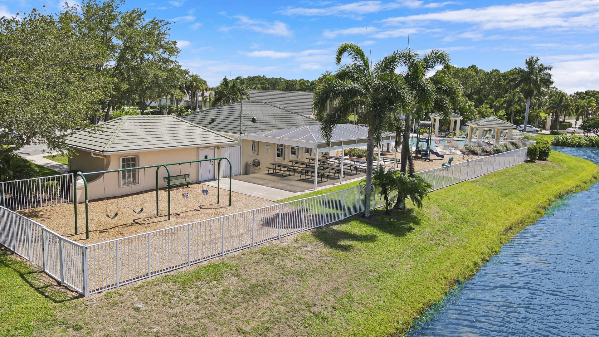 547 SW Lake Manatee Way, Port Saint Lucie, FL 34986 Photo