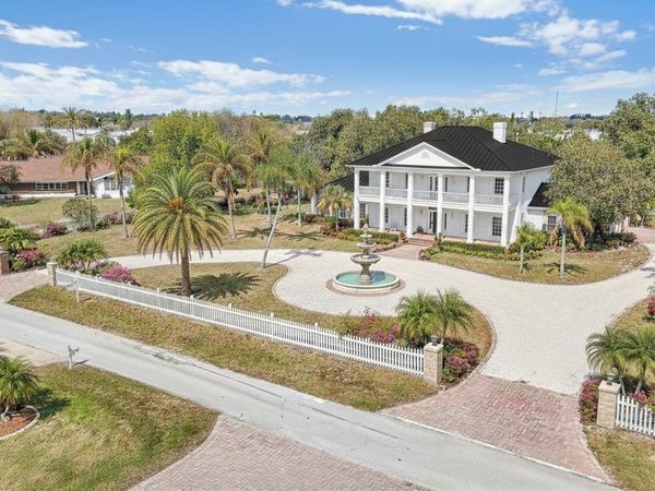 5165 Horseshoe Circle N, West Palm Beach, FL 33417