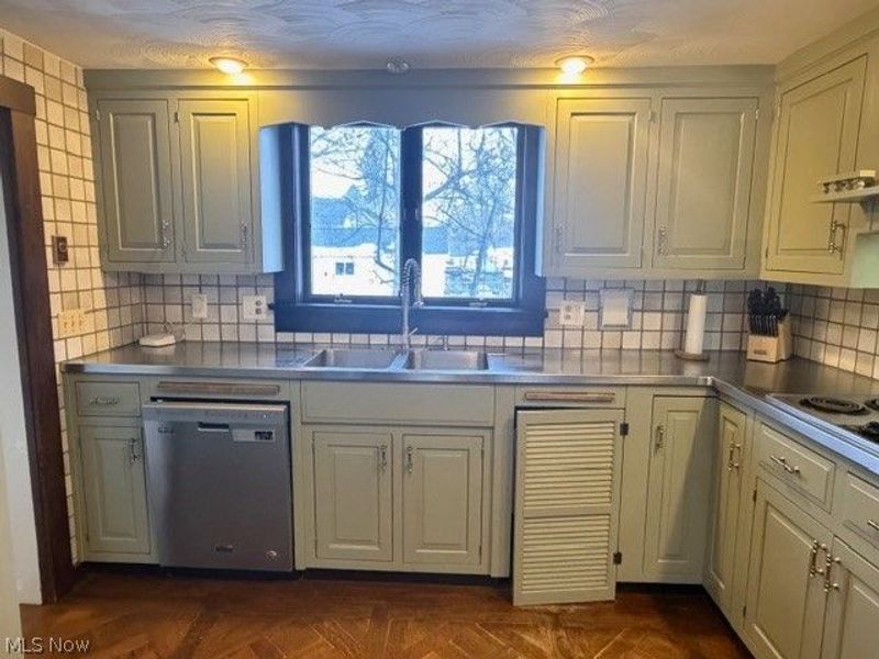 152 E Main Street, New London, OH 44851 Photo 13