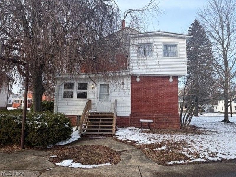 152 E Main Street, New London, OH 44851 Photo 5