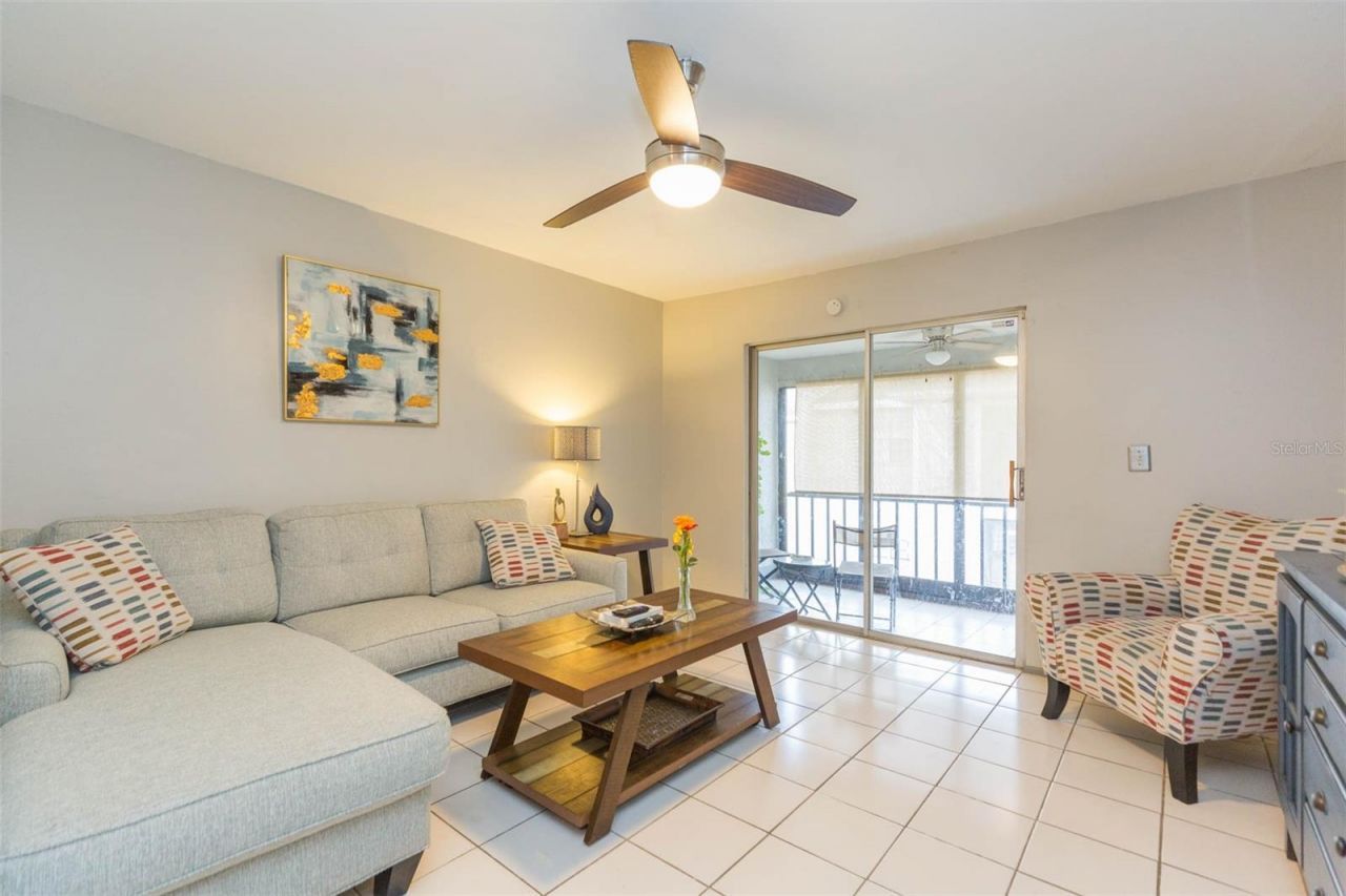 14472 Reuter Strasse Cir, Unit 408, Tampa, FL 33613 Photo