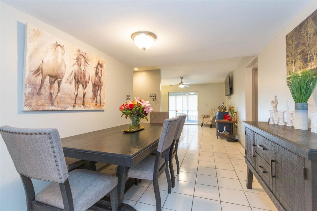 14472 Reuter Strasse Cir, Unit 408, Tampa, FL 33613 Photo