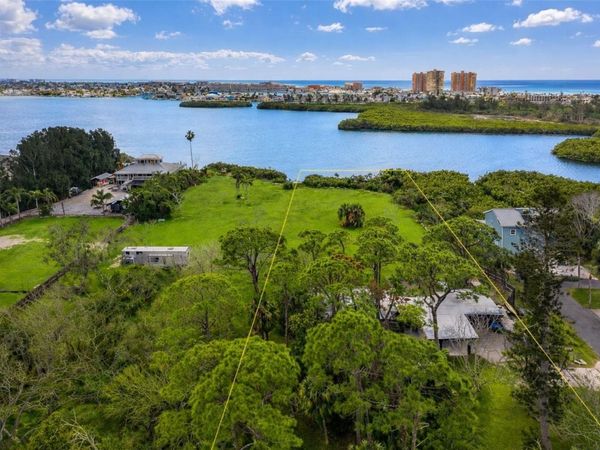 13798 74TH AVENUE, SEMINOLE, FL 33776