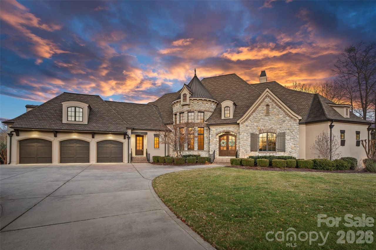 5727 Challisford Lane, Charlotte, NC 28226 Main Photo
