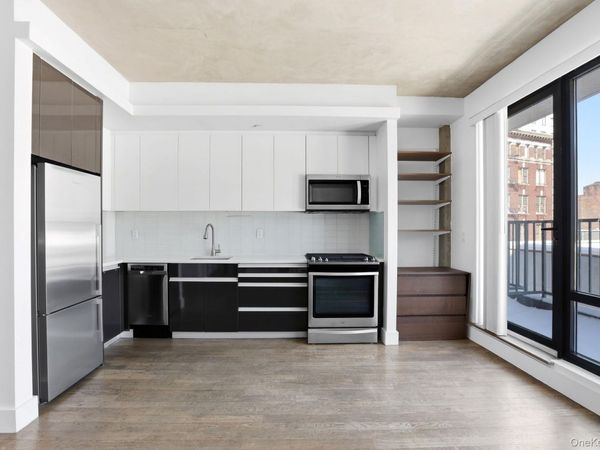 225 E 138th Street , Bronx, NY 10451