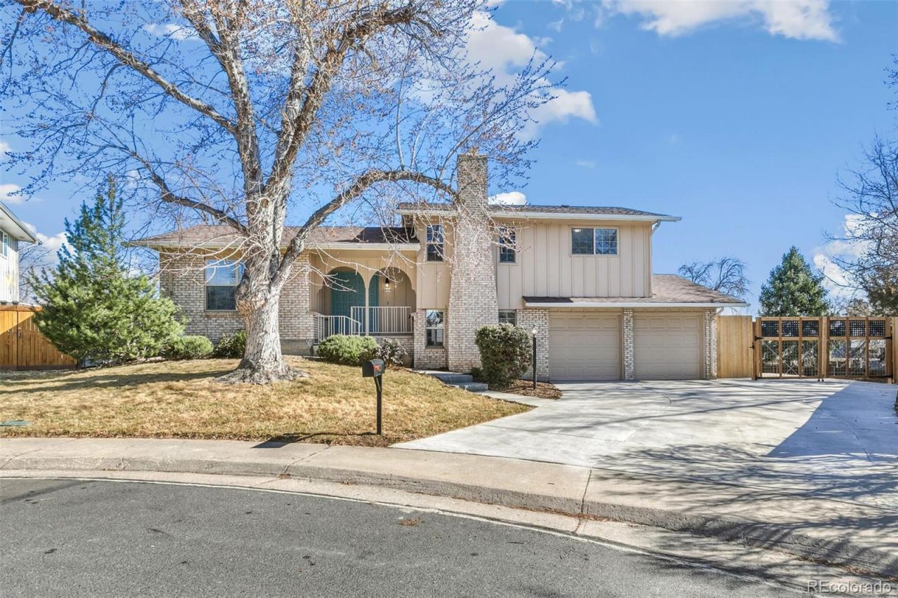 824 S Lewis Street, Lakewood, CO 80226 Main Photo