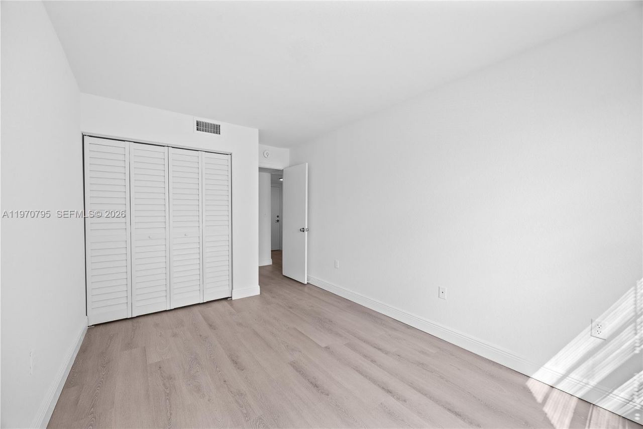 4990 E Sabal Palm Blvd, Unit 202, Tamarac, FL 33319 Photo