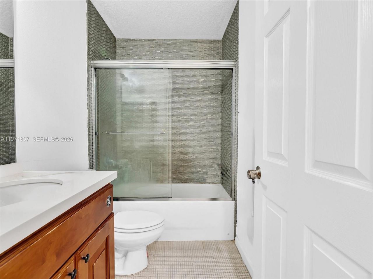 21 SE 3rd Ave , Hallandale Beach, FL 33009 Photo