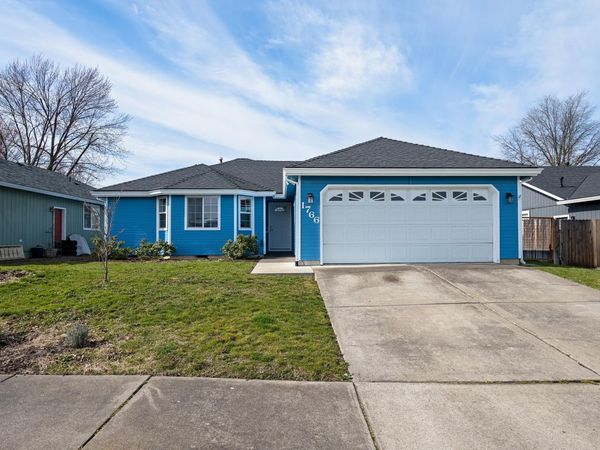 1766 S Holly Street, Medford, OR 97501