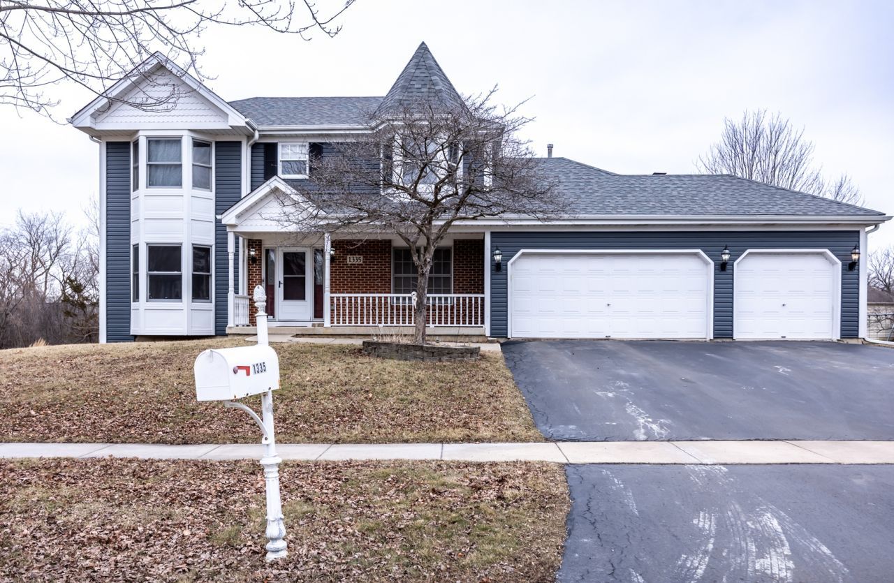 1335 Nagel Court, West Chicago, IL 60185 Main Photo