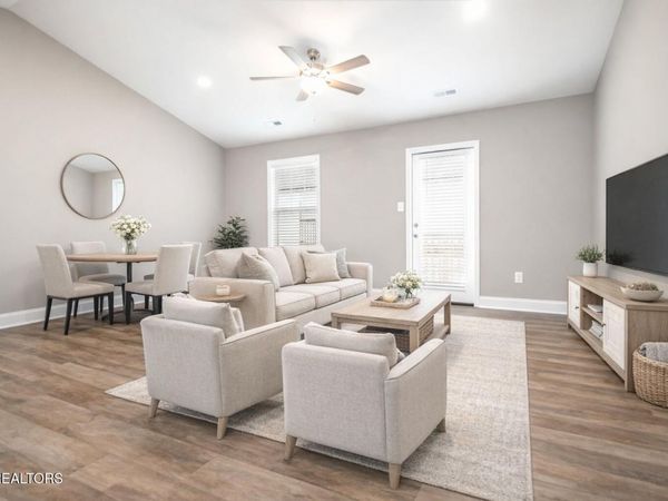 7316 Woodpecker Way, Knoxville, TN 37921