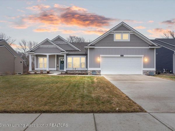 1432 Badlands Drive, Lansing, MI 48917