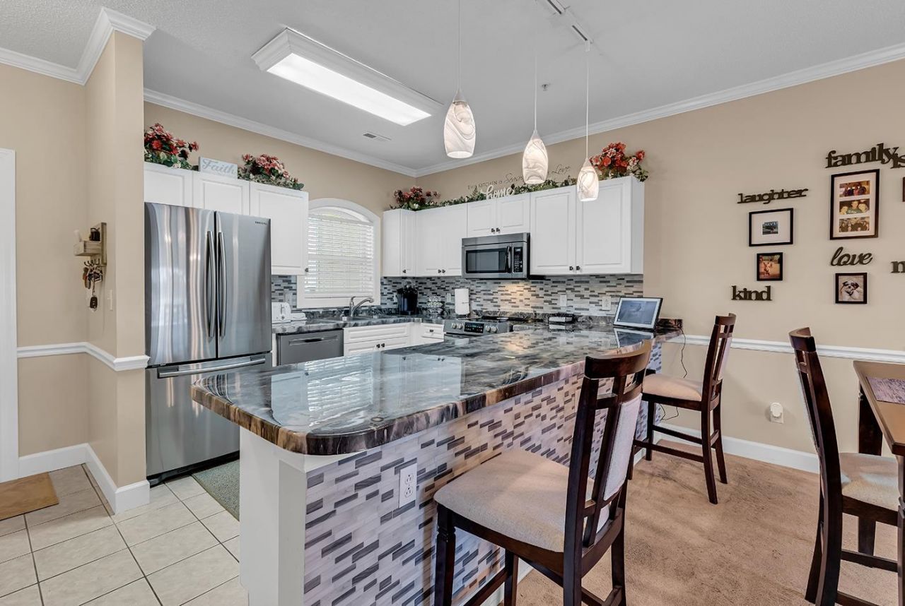 4881 Dahila Ct.  Photo 4