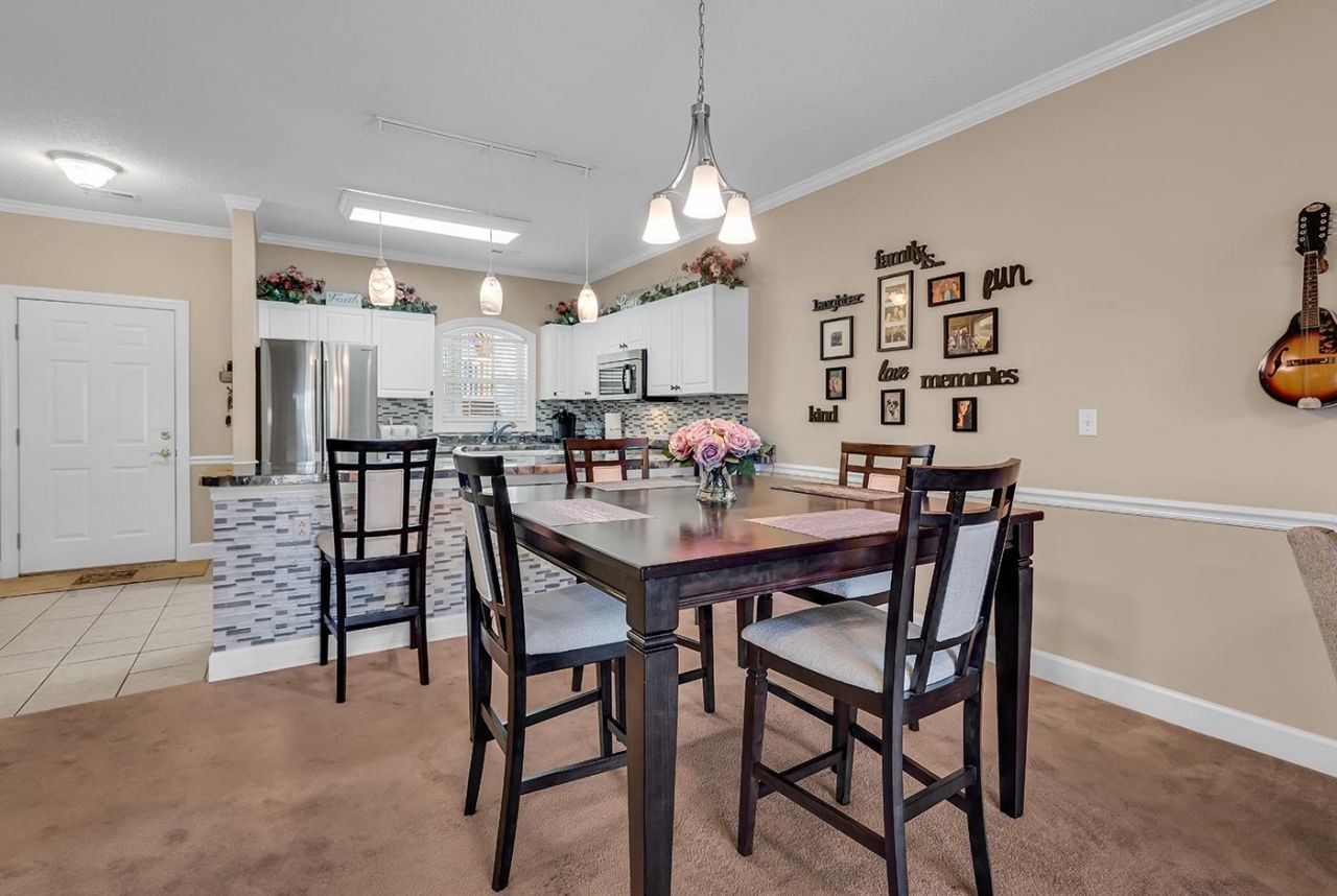 4881 Dahila Ct.  Photo 9