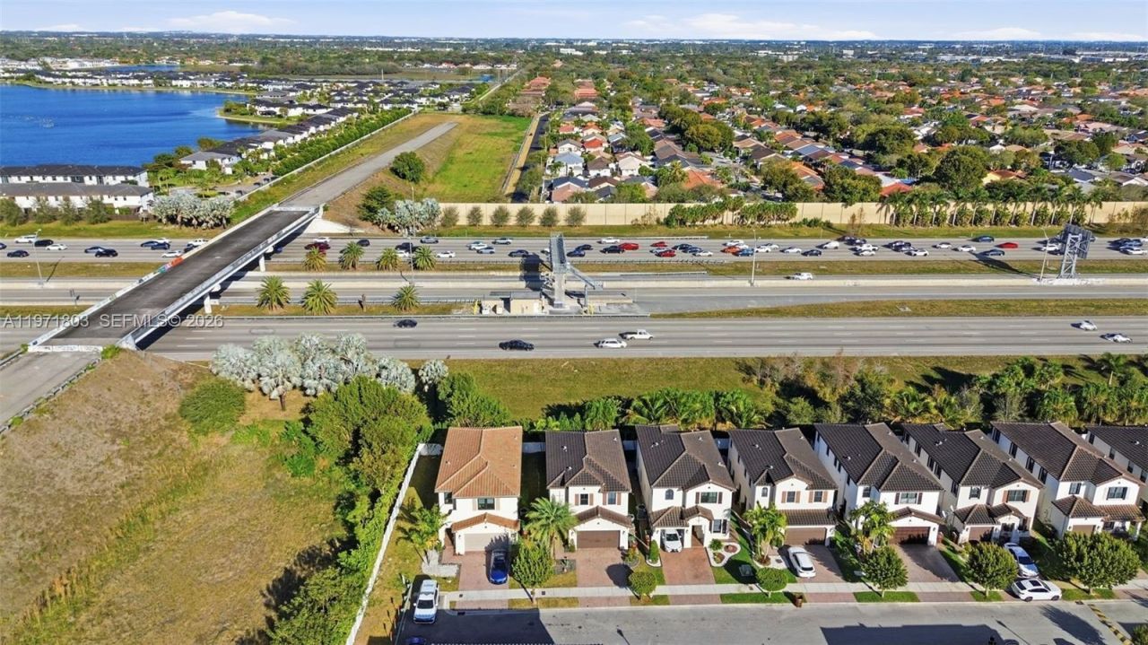 9909 W 32nd Ln , Hialeah, FL 33018 Photo