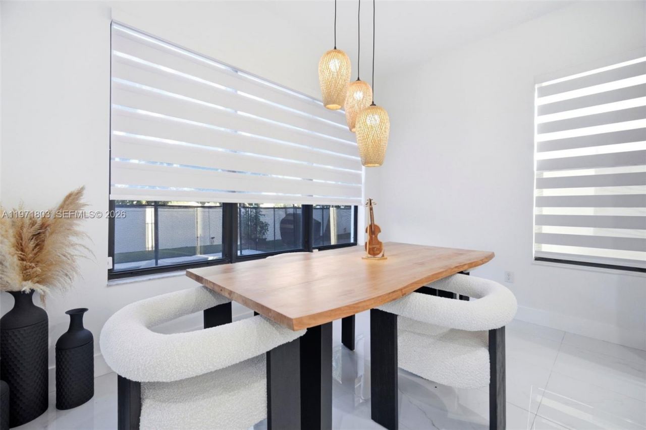 9909 W 32nd Ln , Hialeah, FL 33018 Photo