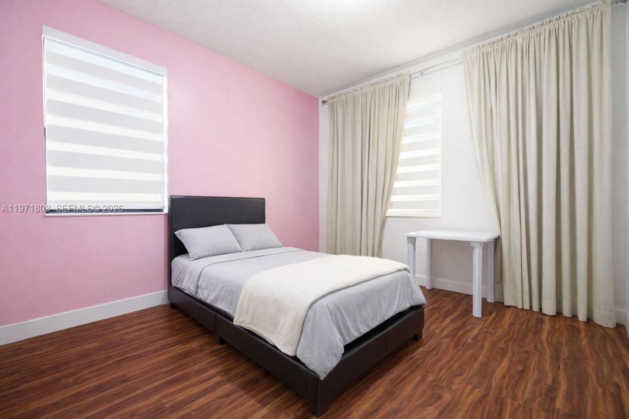 9909 W 32nd Ln , Hialeah, FL 33018 Photo