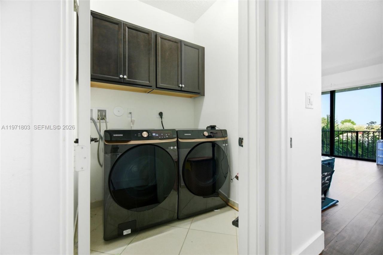 9909 W 32nd Ln , Hialeah, FL 33018 Photo