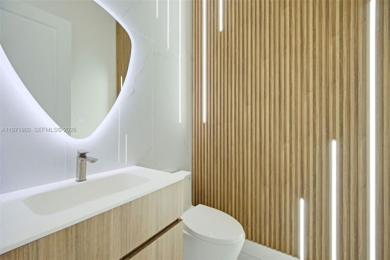 9909 W 32nd Ln , Hialeah, FL 33018 Photo