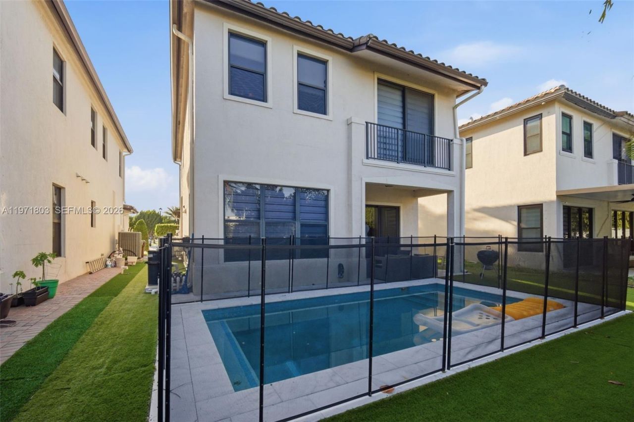 9909 W 32nd Ln , Hialeah, FL 33018 Photo