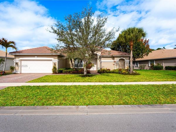 6918 SE Sleepy Hollow Ln, Stuart, FL 34997