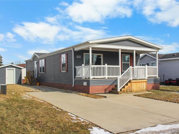 15329 Cartier Drive, Clinton Twp, MI 48038