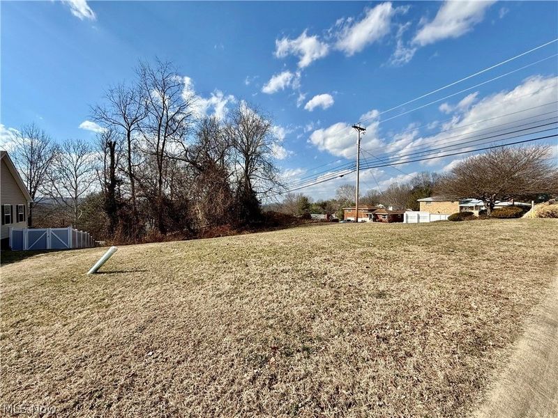 100 Eldorado, Marietta, OH 45750 Photo 2