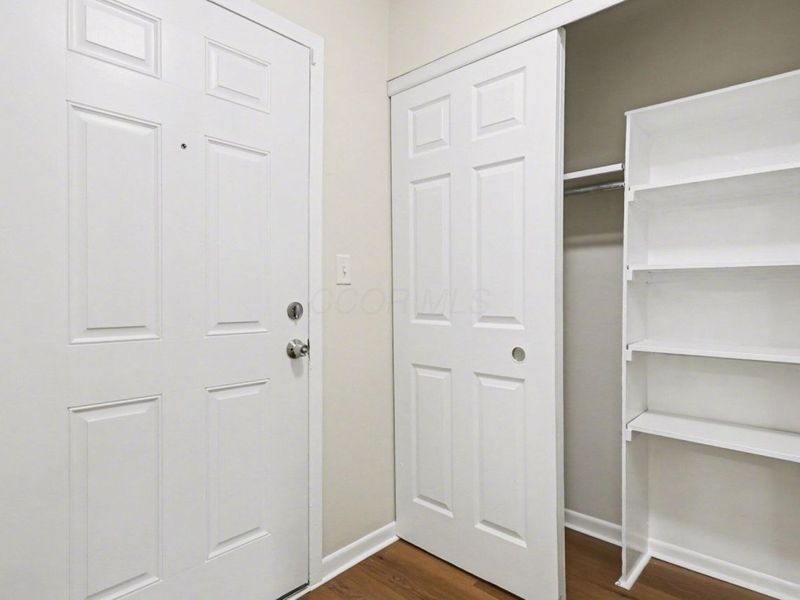 2026 Sawbury Boulevard, Columbus, OH 43235 Photo 4