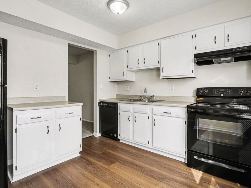 2026 Sawbury Boulevard, Columbus, OH 43235 Photo 9