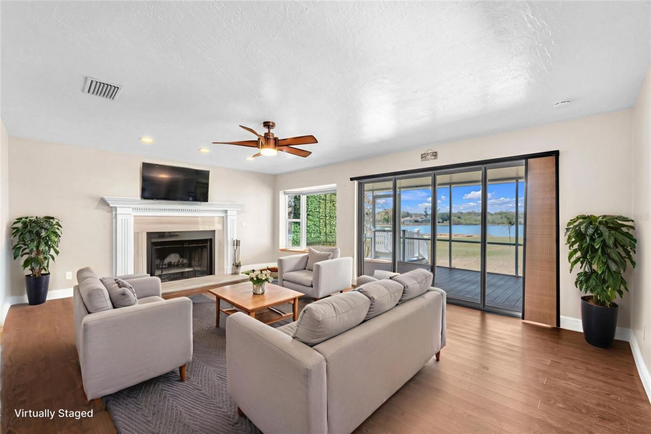 2004 Capri Road, Valrico, FL 33594 Photo