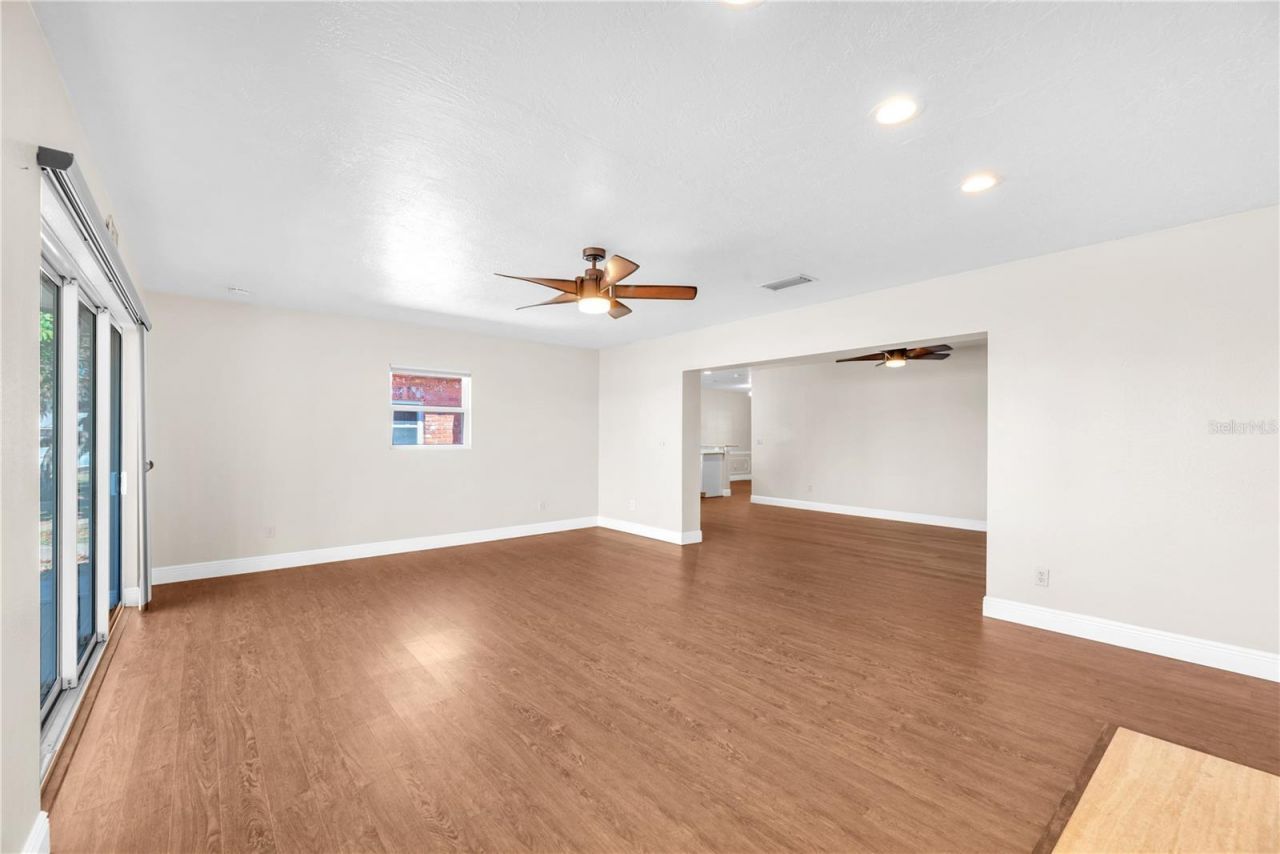 2004 Capri Road, Valrico, FL 33594 Photo