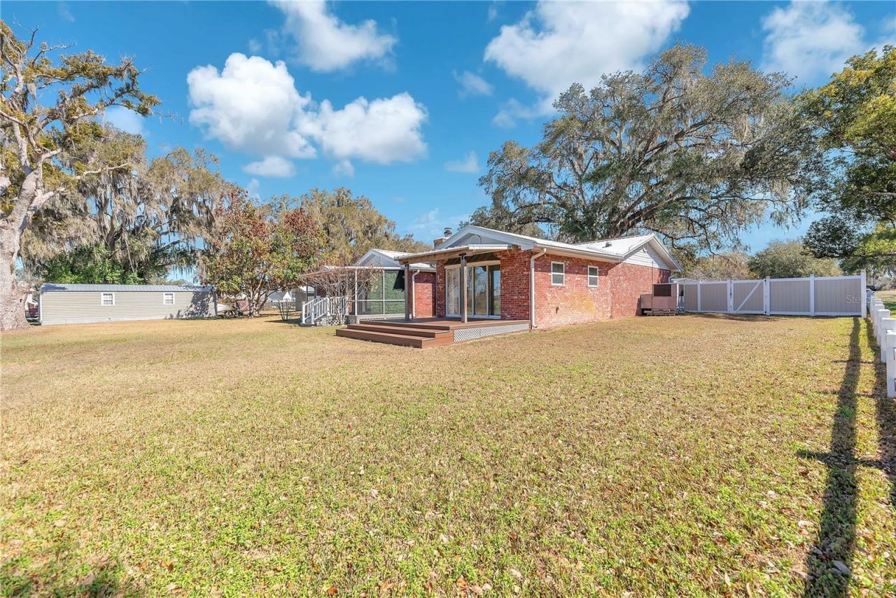 2004 Capri Road, Valrico, FL 33594 Photo