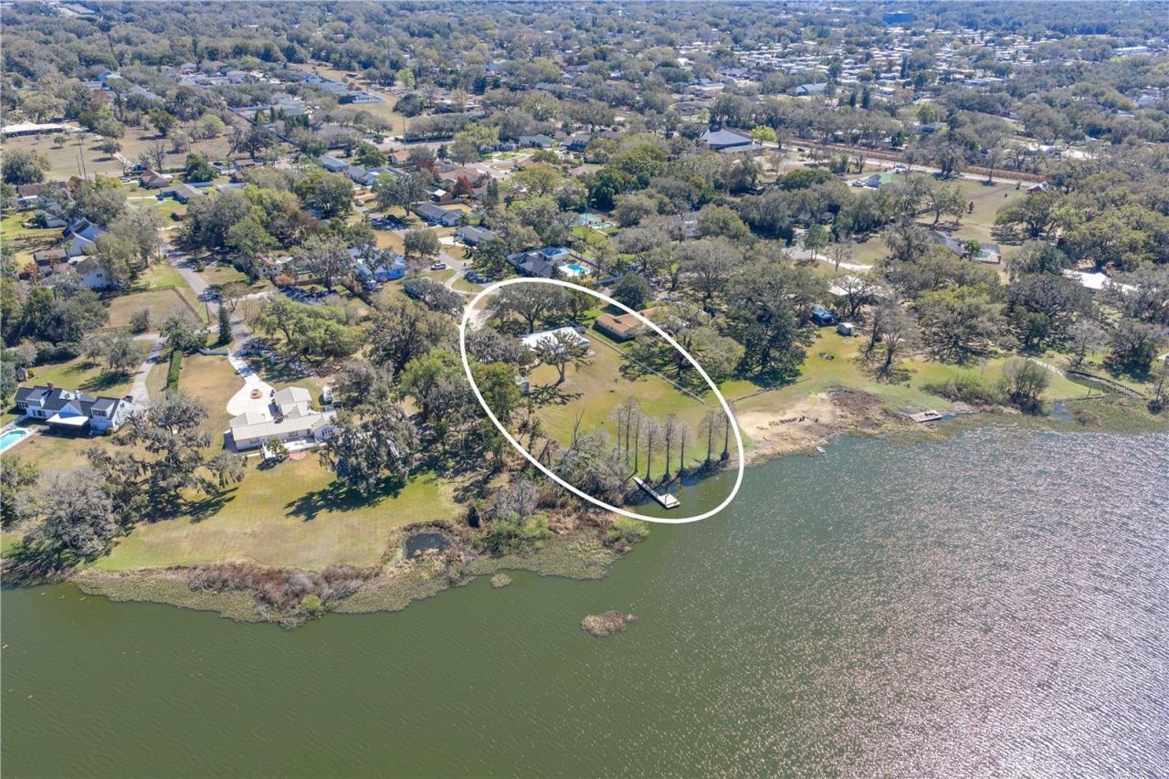 2004 Capri Road, Valrico, FL 33594 Photo