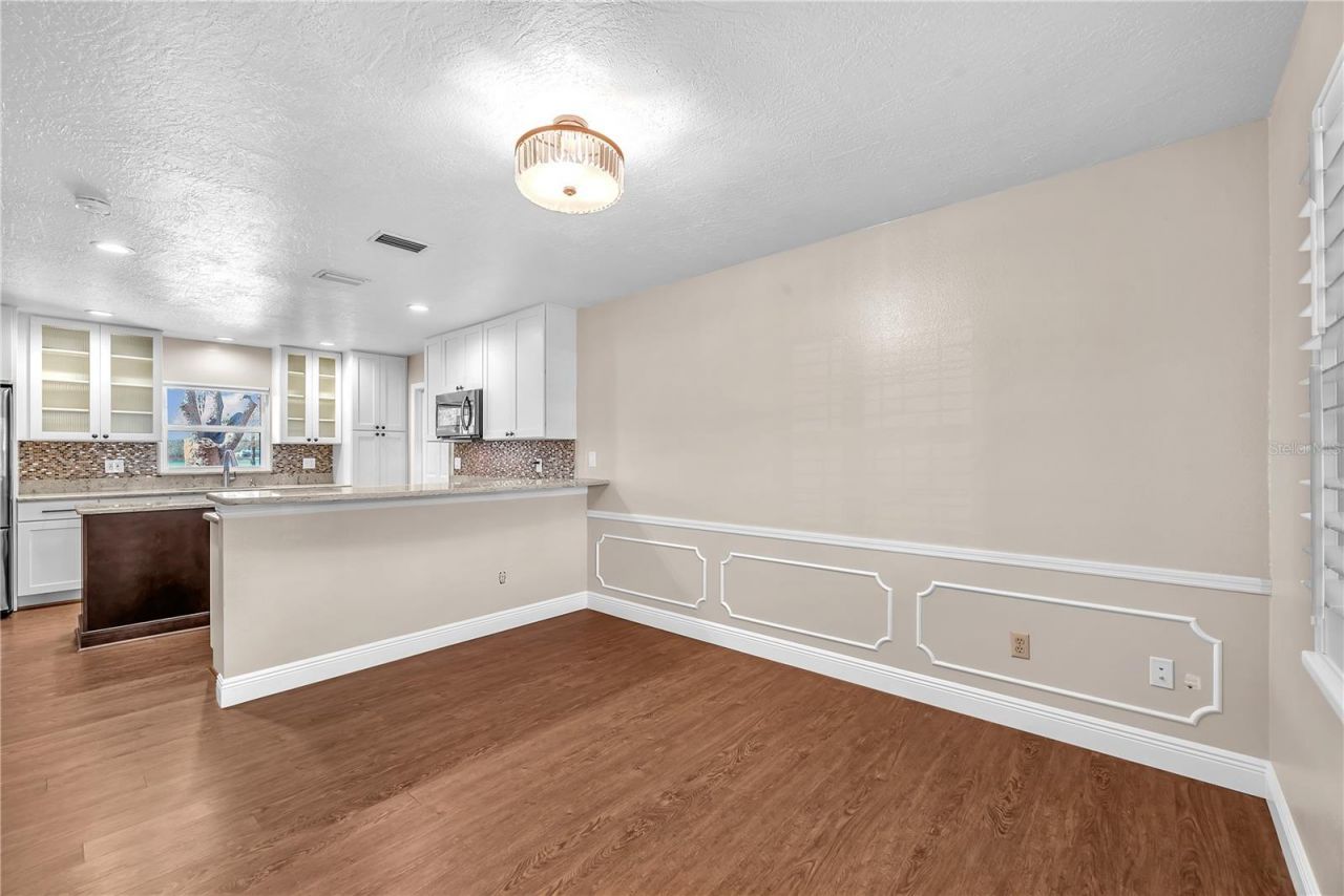 2004 Capri Road, Valrico, FL 33594 Photo