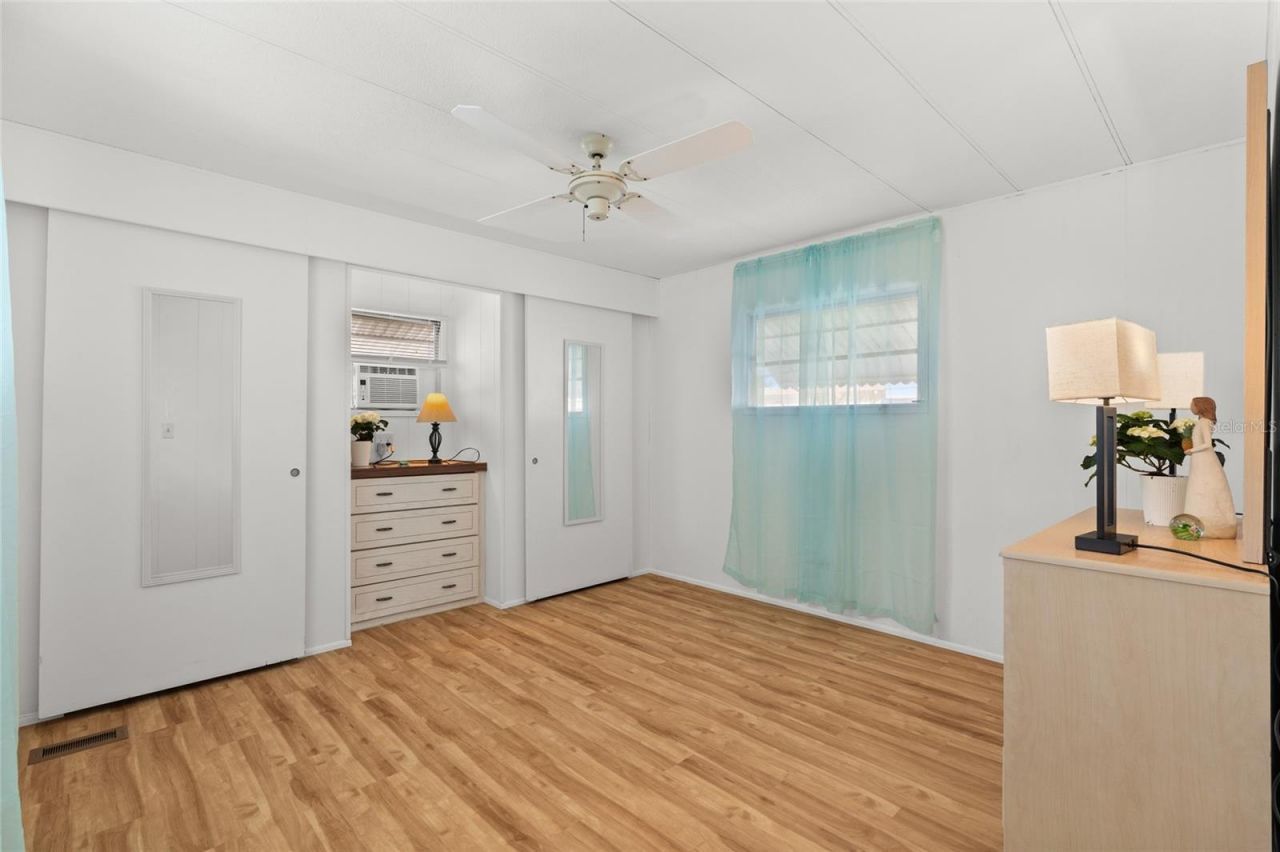 1012 50th Ave Plaza W, Bradenton, FL 34207 Photo