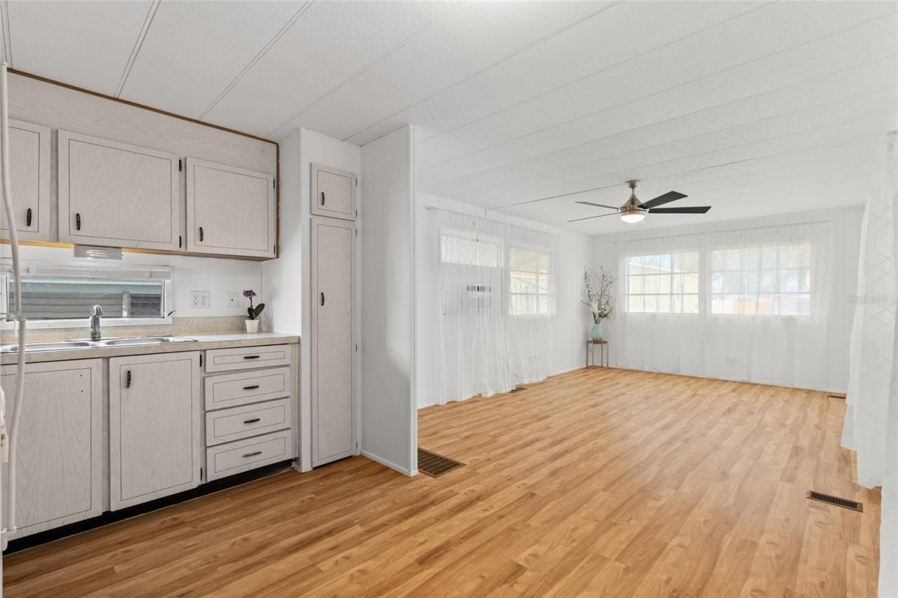 1012 50th Ave Plaza W, Bradenton, FL 34207 Photo