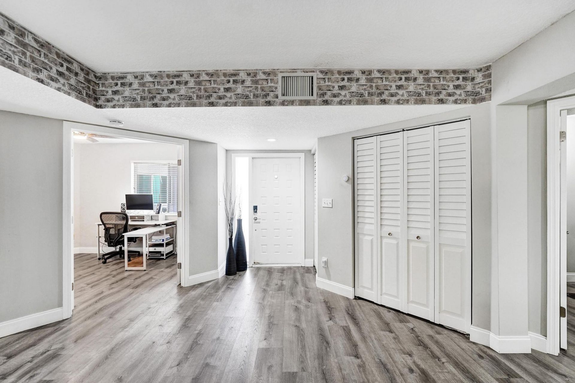 9280 NW 9th Court, Unit 9280, Plantation, FL 33324 Photo