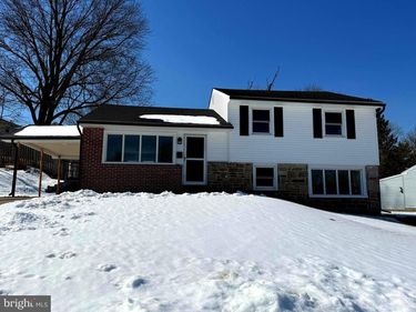 41 DORSET DRIVE, BROOMALL, PA 19008