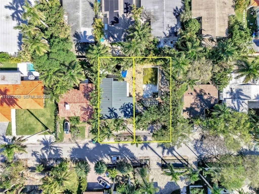 1025 NE 84th St, Miami, FL 33138 Photo