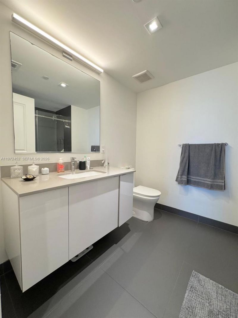 1600 NE 1st Ave , Unit 1014, Miami, FL 33132 Photo