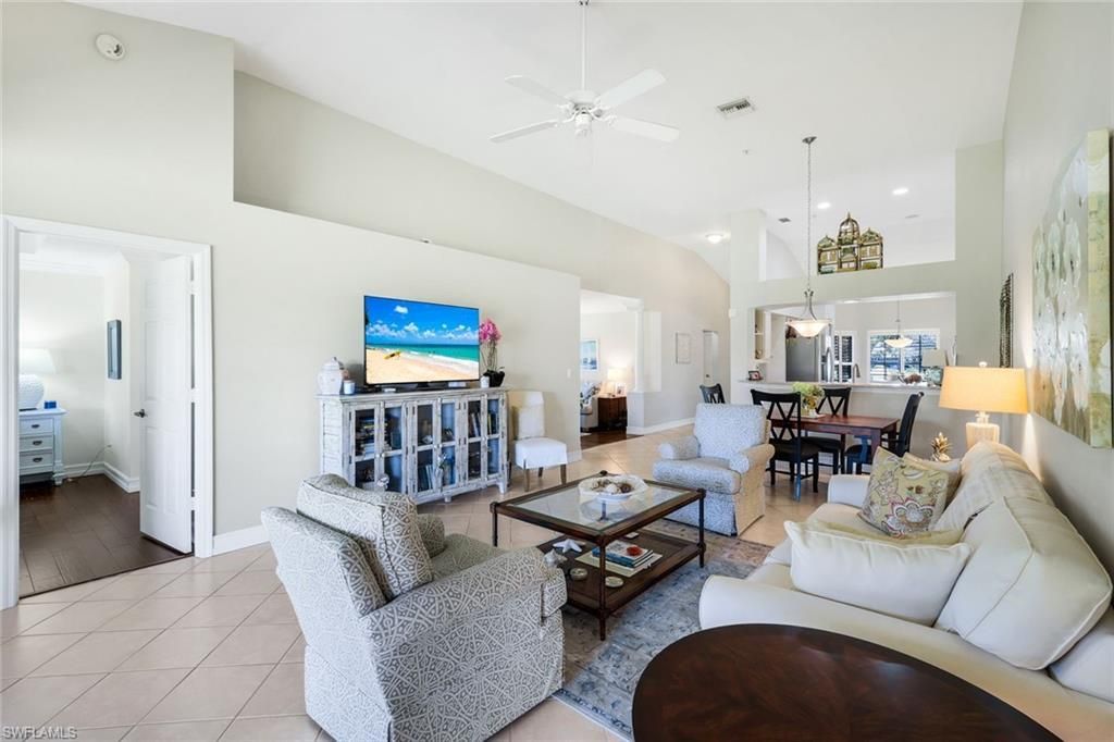 2385 Harmony Ln, Unit 204, Naples, FL 34109 Photo