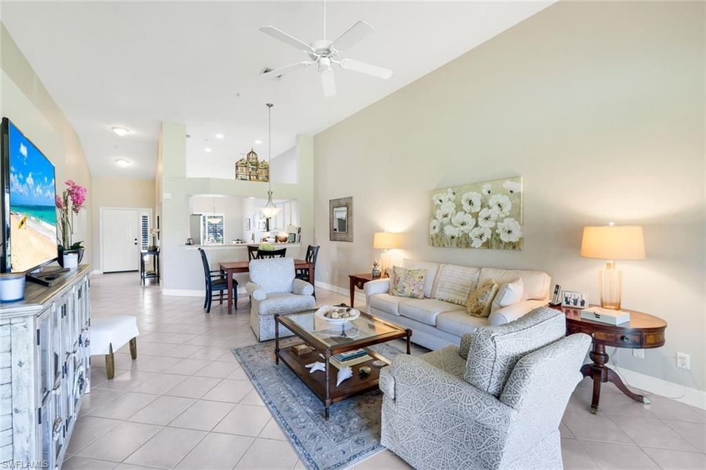 2385 Harmony Ln, Unit 204, Naples, FL 34109 Photo