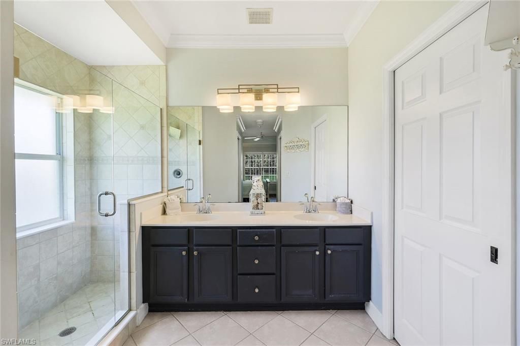 2385 Harmony Ln, Unit 204, Naples, FL 34109 Photo