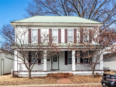 406 S Tebo Street, Windsor, MO 65360