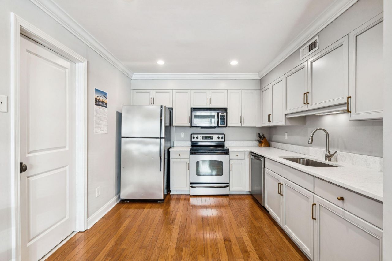 1240 Fairmont Avenue Photo 7