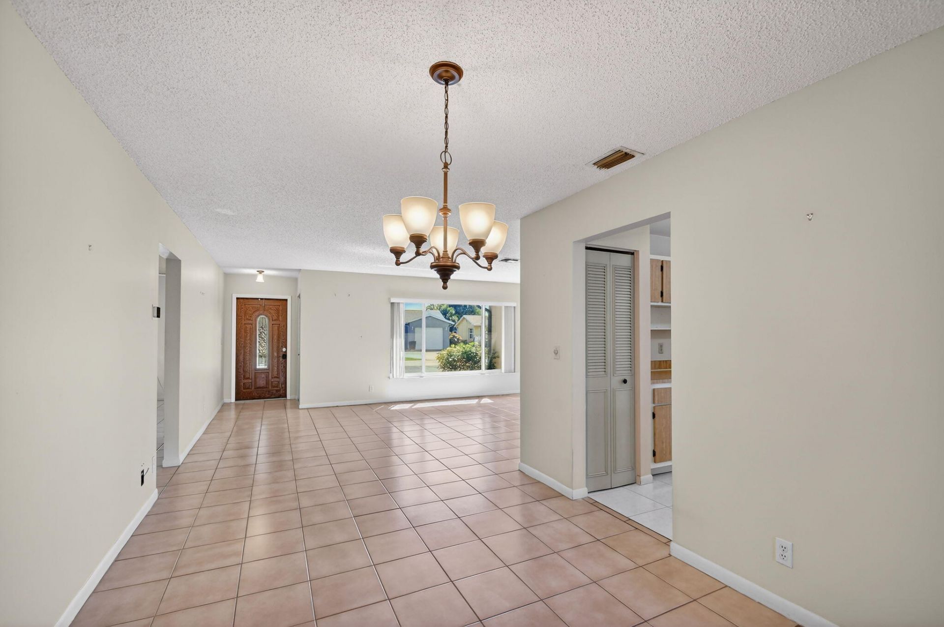 7352 Pine Forest Circle, Lake Worth, FL 33467 Photo
